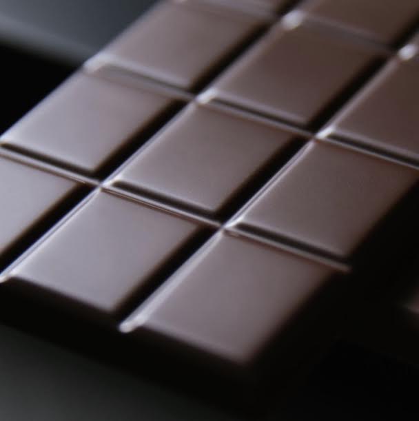 K+M Extravirgin Dark + Milk Chocolate Gift Box